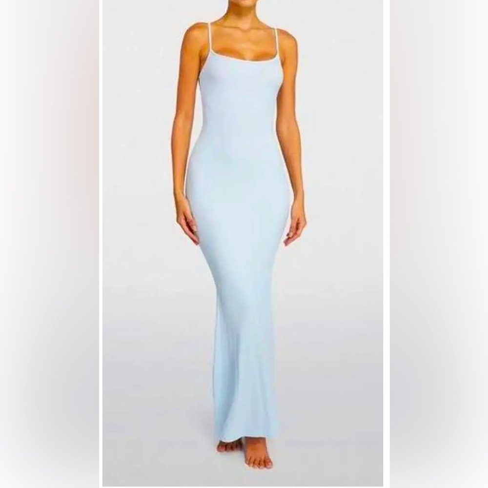 Elegant Light Blue Maxi Dress